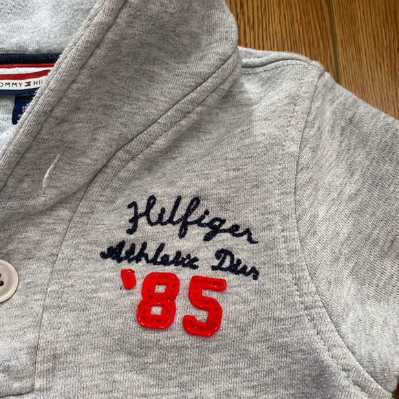 Tommy Hilfiger sweater size 4/5 - Picture 4 of 7